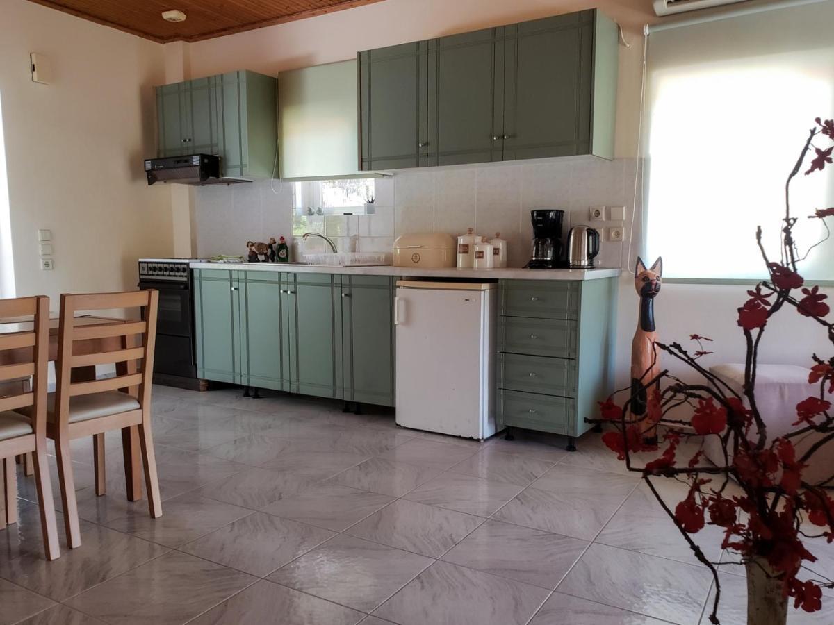 Malibu Studios & Apartments Lassi  Ngoại thất bức ảnh