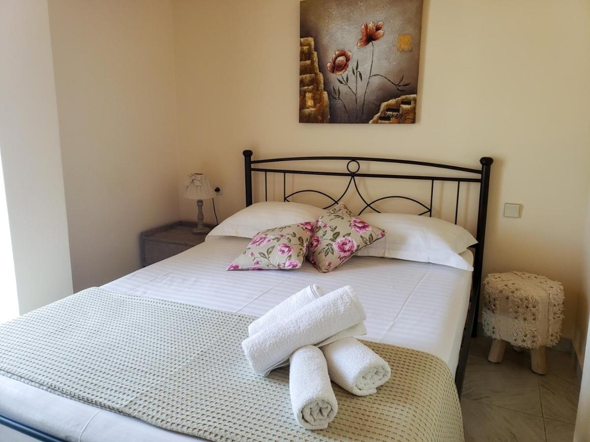 Malibu Studios & Apartments Lassi  Ngoại thất bức ảnh