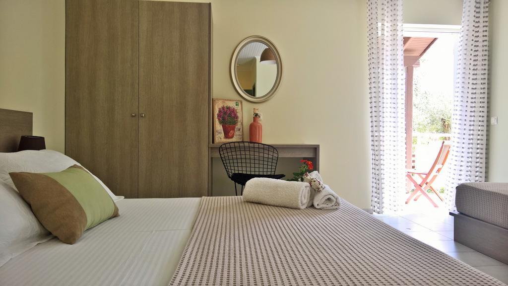 Malibu Studios & Apartments Lassi  Ngoại thất bức ảnh